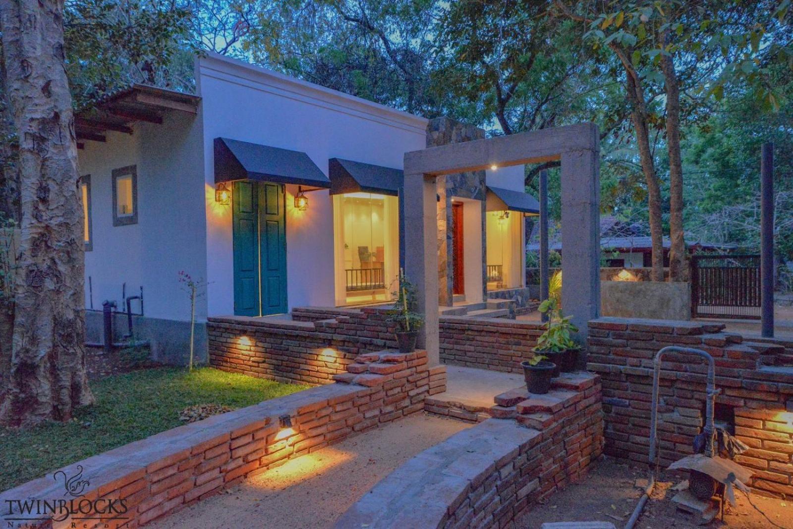 Twin Blocks Nature Resort Anuradhapura Ngoại thất bức ảnh